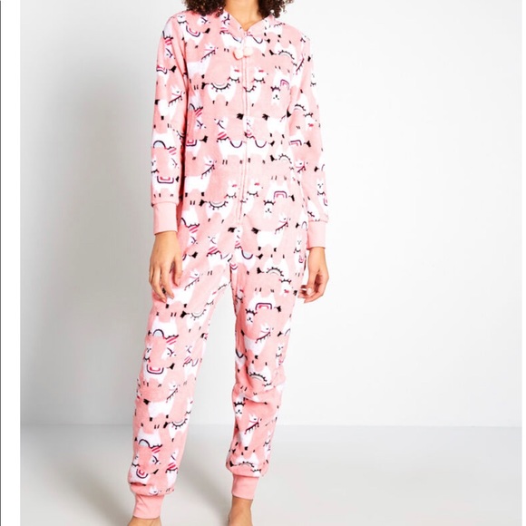 Modcloth Other - MODCLOTH Alpaca pink sleep onesie size L